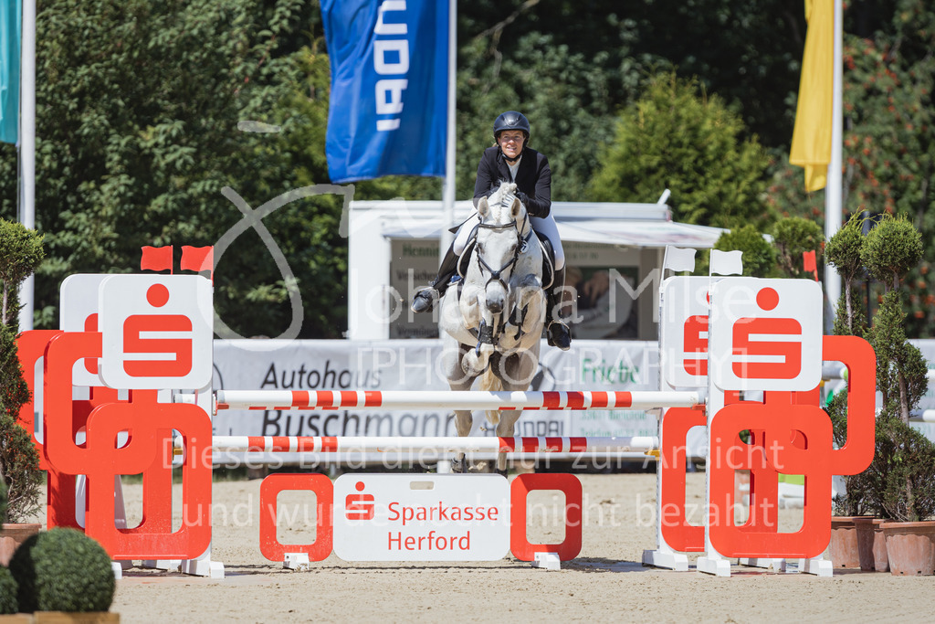 220728_BHO_BronzeTour_L-Stil_1-324 | Deine schönsten Turniermomente als professionelle Fotos! Entdecke hochwertige Pferdesport-Fotografie im Online-Shop. Jetzt Fotos finden & bestellen!