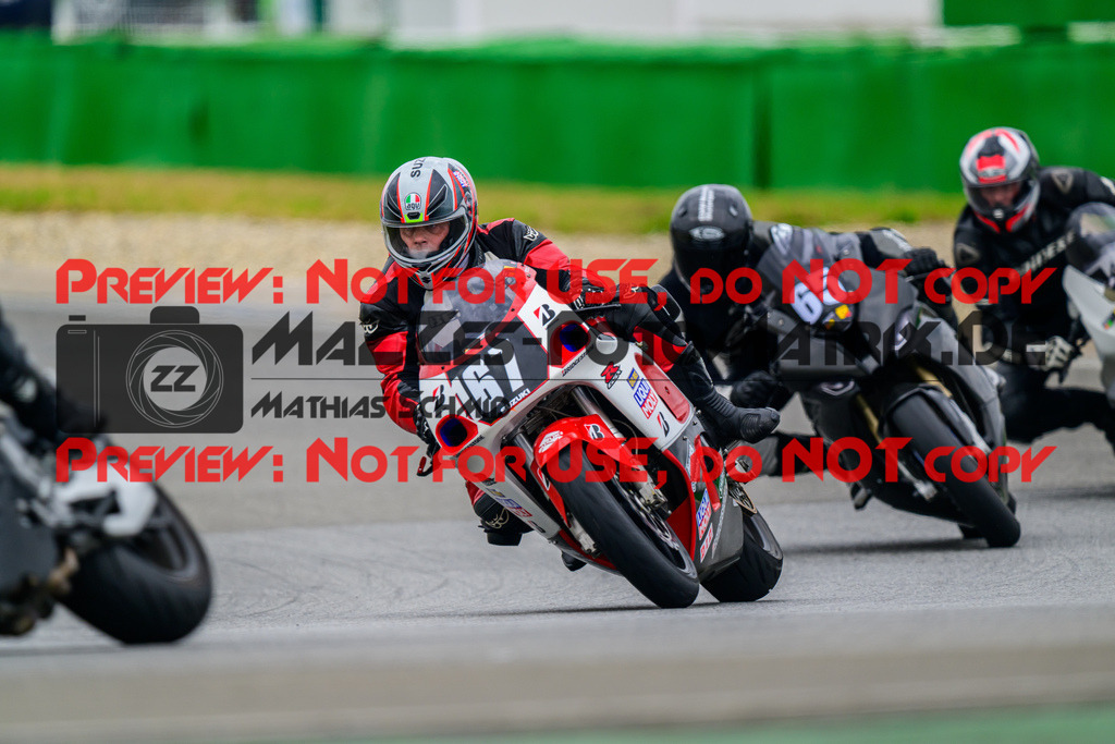 MaZZes_Fotomatrix_20240923_6007705_7018 | GELB