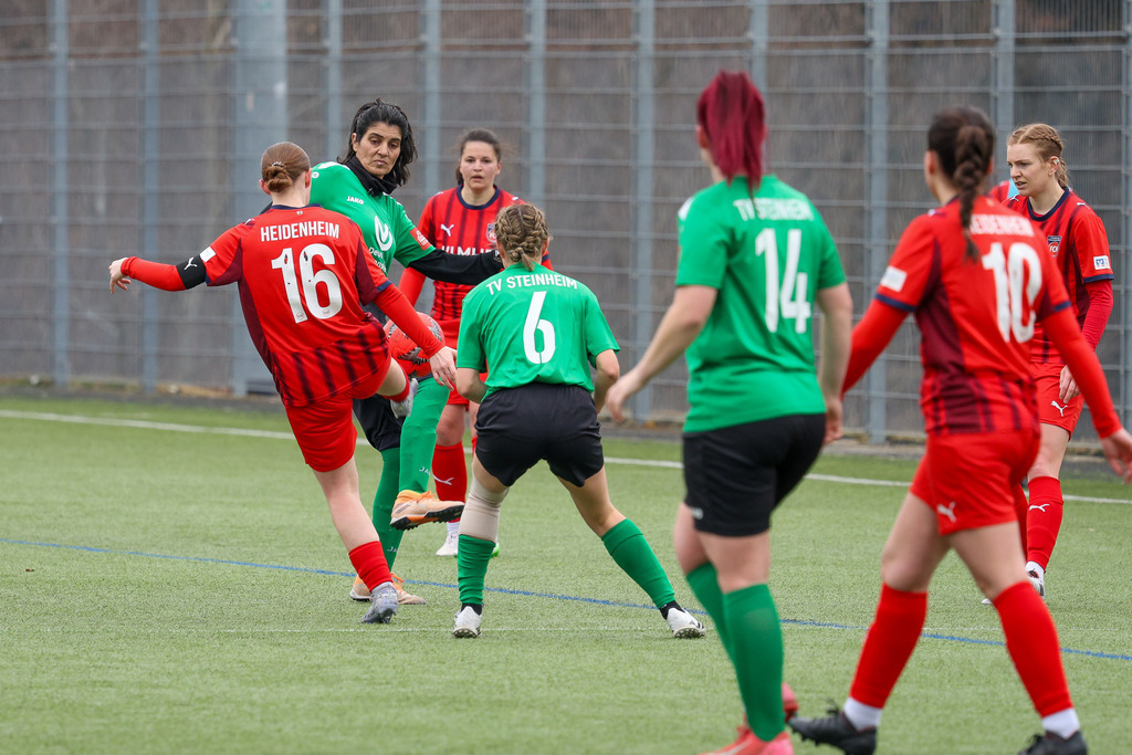 20260315-FCH-Steinheim_038 | 1.FC Heidenheim 1846 II vs. TV Steinheim, Fußball, Frauen, Bezirksliga, 2025/2026, 12. Spieltag, 15.03.2026 in Heidenheim, Kunstrasen b. Voith-Arena West(Foto: Michael Bulling) - Realisiert mit Pictrs.com