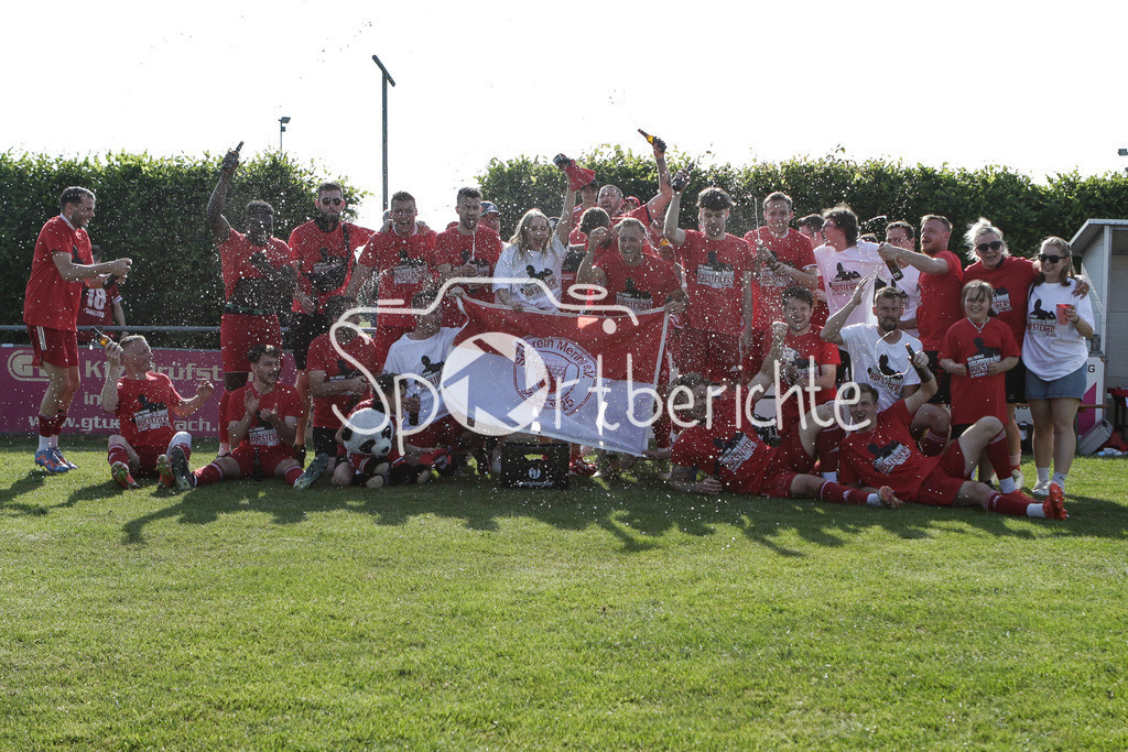 SV 1946 Waidhofen - SV Mering II | Professionelle Sportfotos aus den Bereichen Fußball, Eishockey, Handball und vieles mehr. Ob Sieg oder Niederlage