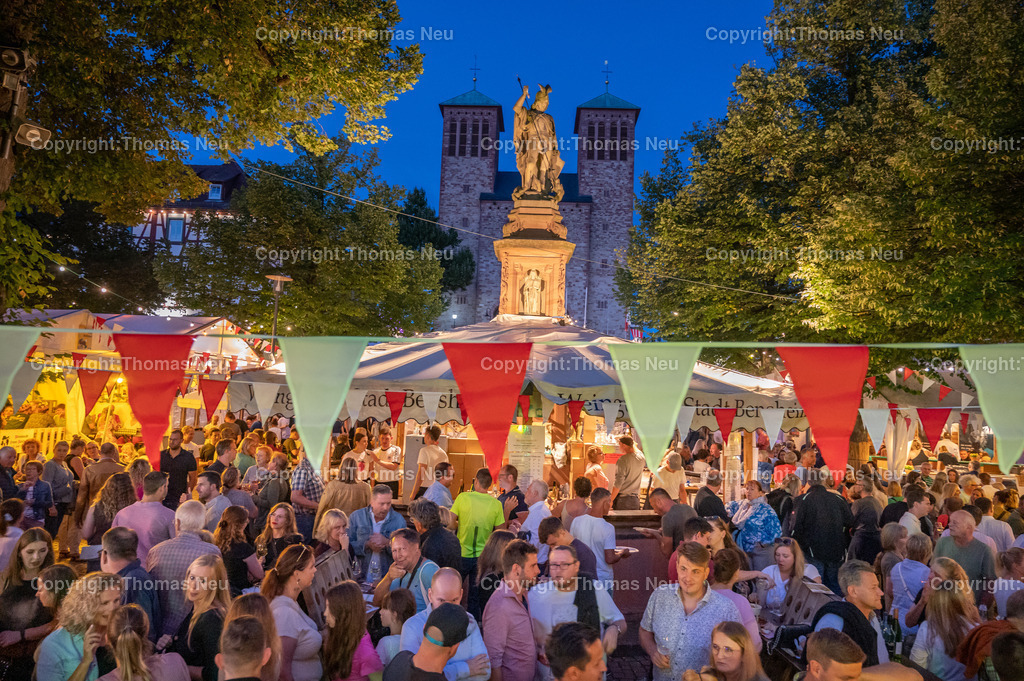 DSC_7091 | bbe, Bensheim, Winzerfest, Tag der Jugend,,Winzerdorf mit Marktbrunnen, Weingut der Stadt Bensheim, Sanktr Georg, , Bild: Thomas Neu
