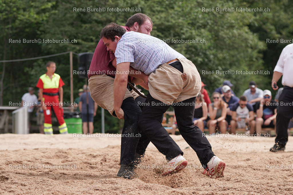 DSC09655-2 | René Burch leidenschaftlicher Fotograf aus Kerns in Obwalden.  Hier finden sie Sport, Landschaft und Natur Fotografie.
 - Realisiert mit Pictrs.com