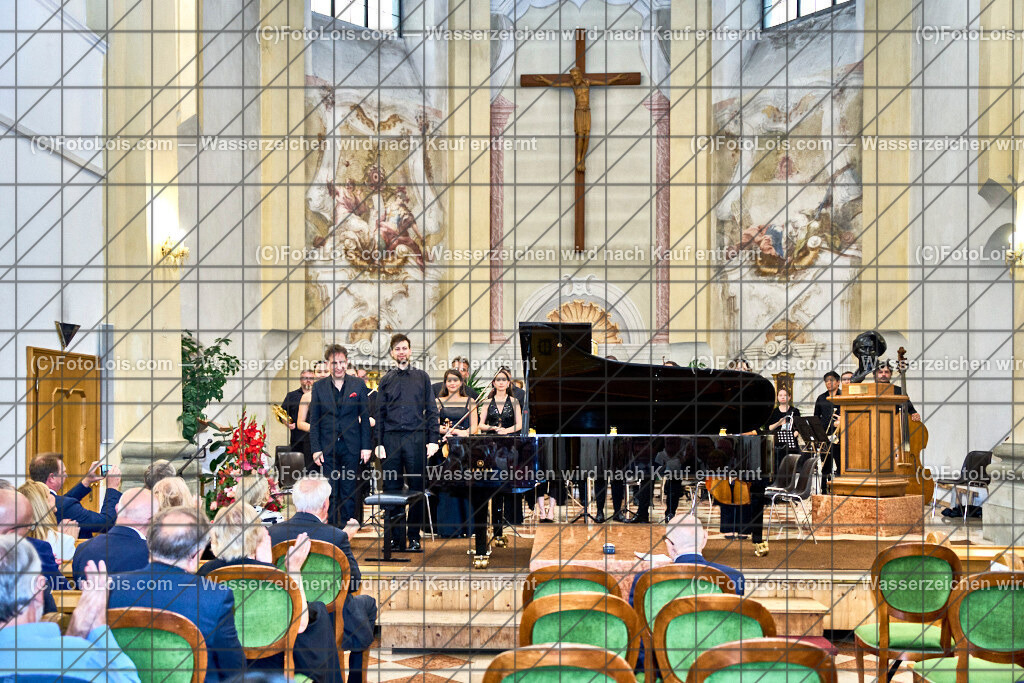 ALP8775_XXXX-Chopin-Festival_Camerata Mozartiana_Hinterhuber-Auner | (C)FotoLois.com, Alois Spandl. XXXX. Chopin-Festival in der Kartause Gaming, Eröffnujngskonzert in der Kartausenkirche mit Vera Kostner, Manfred Wagner-Artzt, Janusz Olejniczak, Camerata Mozartiana mit Dirigent Daniel Auner und Klaviersolist Christopher Hinterhuber, Fr 16. August 2024.