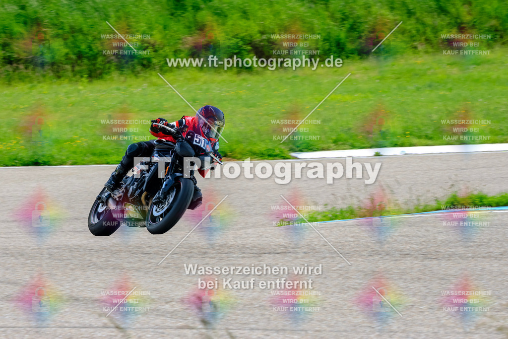 MotoTeam-9907 | Hier findet Ihr Bilder von Touristenfahrten auf der Nürburgring Nordschleife oder von anderen Veranstaltungen die ich besucht habe. Viel Spass beim Durch Schauen 