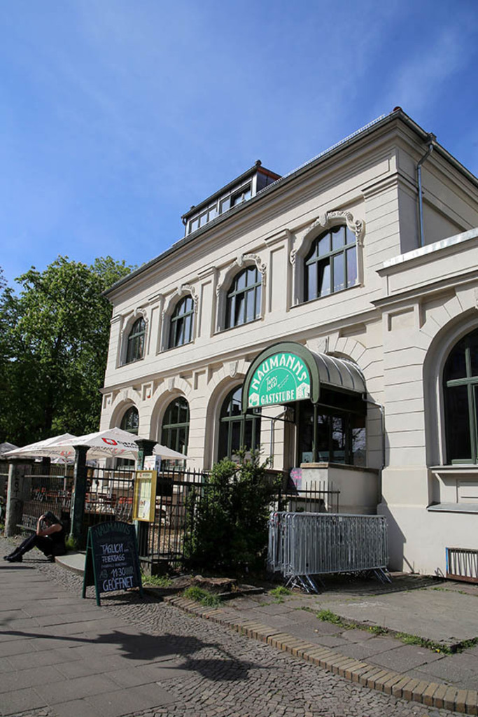 Felsenkeller - "Naumanns Gaststube" | Entdecke über 20 Kategorien Leipzig-Motive: Foto-Downloads, hochwertige Poster, Leinwand- & Fine-Art-Prints. Jetzt Lieblingsfoto im Bildlexikon Leipzig Shop bestellen!