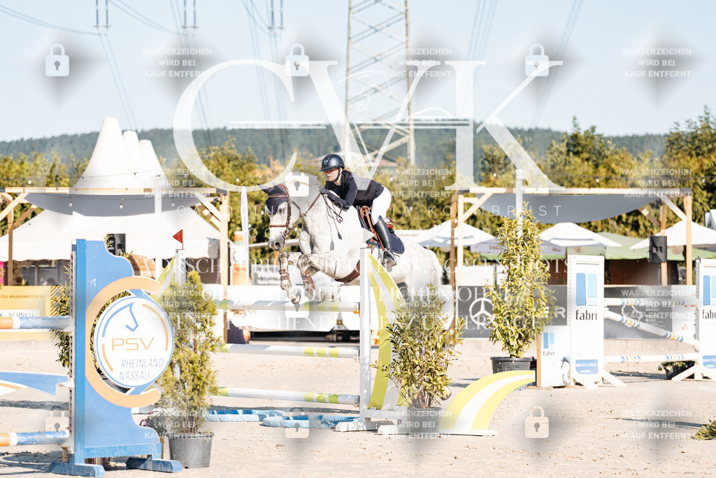 CK904474 | Turnierfotografie Pferdefotografie Trier Rheinland-Pfalz Pferdesport Reitsport Tierfotografie Sportfotografie Pferdevideo Pferdevideografie Equestrianvideography equestrianphotography  - Realisiert mit Pictrs.com