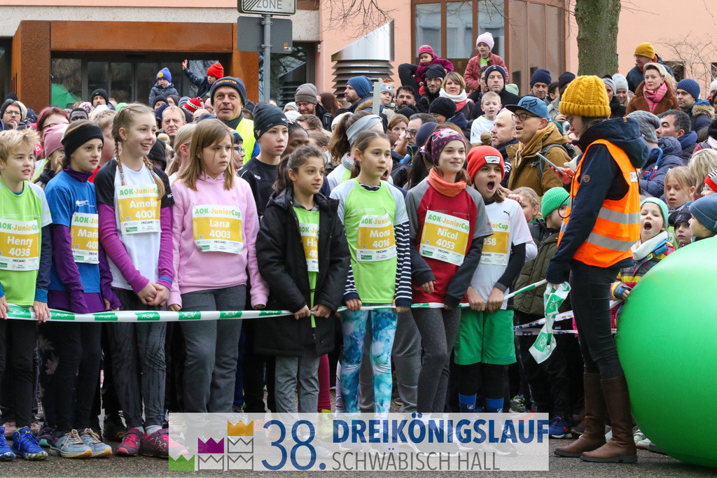 400m AOK Junior Cup | 3 Koenigslauf 2024 400m AOK Junior Cup - Realisiert mit Pictrs.com