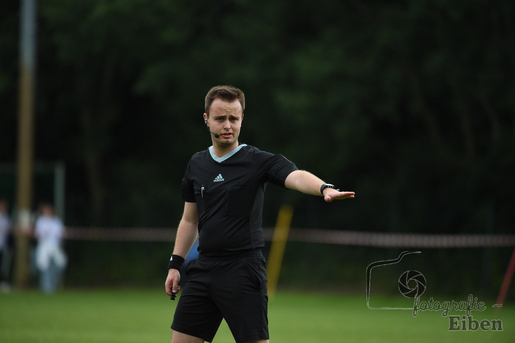 Sport-Duwe Cup | Sport-Duwe Cup Oldenburg; SSV Jeddenloh (weiß)-VFB Oldenburg (blau) am 05.07.2025 in Oldenburg (Sportanlage TuS Eversten), Photo: Philip Eiben 2025 - Realisiert mit Pictrs.com