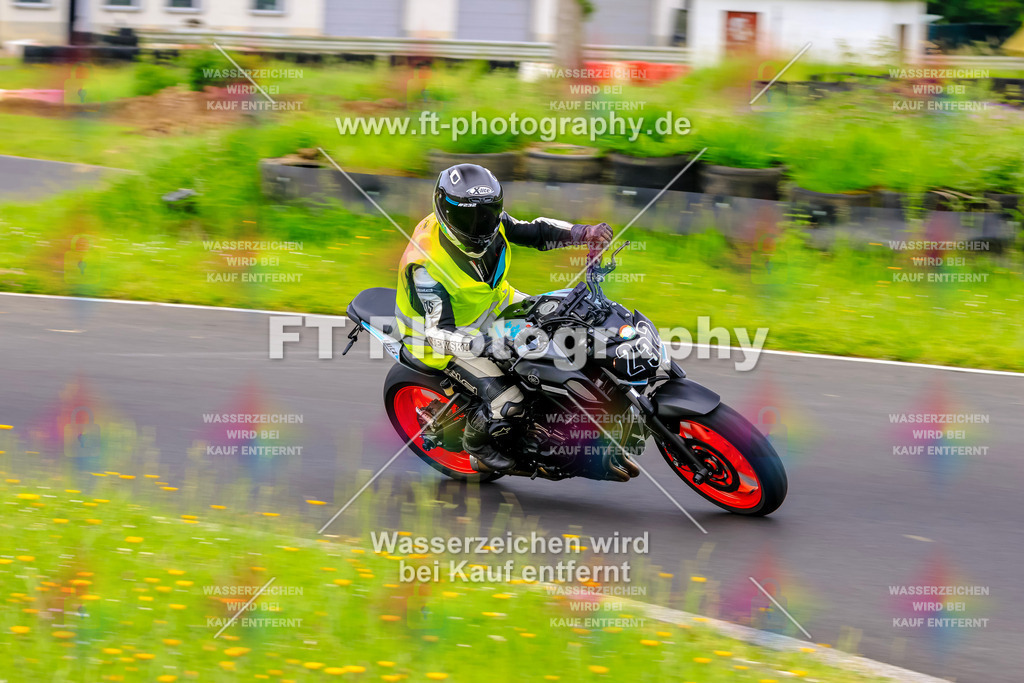 VBK-7672 | Hier findet Ihr Bilder von Touristenfahrten auf der Nürburgring Nordschleife oder von anderen Veranstaltungen die ich besucht habe. Viel Spass beim Durch Schauen 
