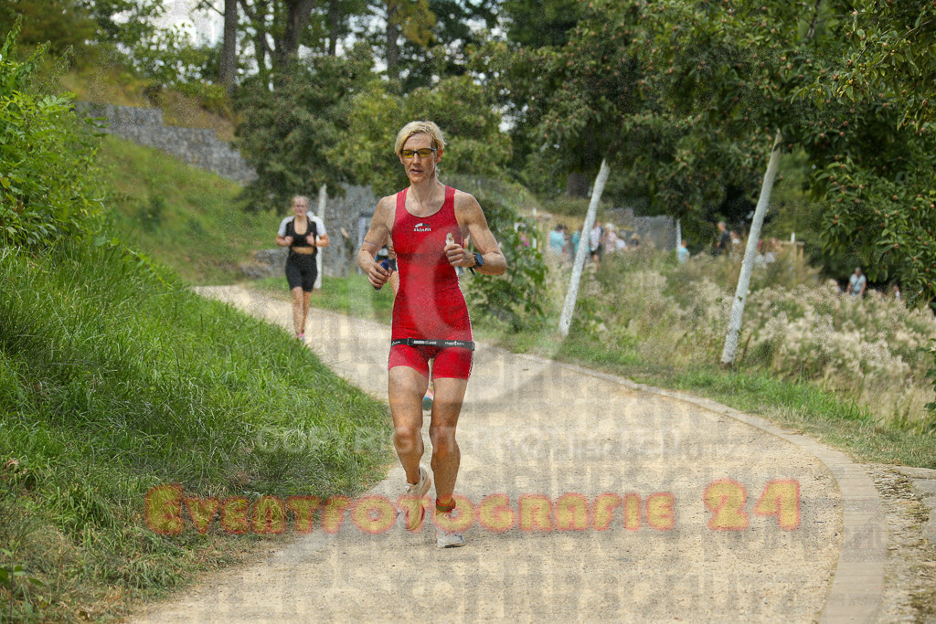 250824_1346_EX1_3639 | Sportfotografie im Rhein-Sieg Kreis, Köln, Bonn, NRW, Rheinland Pfalz, Hessen, etc. Unser Tätigkeitsfeld umfasst den Laufsport vom Volkslauf über den Marathon, Duathlon, Triathon bis zum Ultralauf wie Kölnpfad Ultra oder Schindertrail.