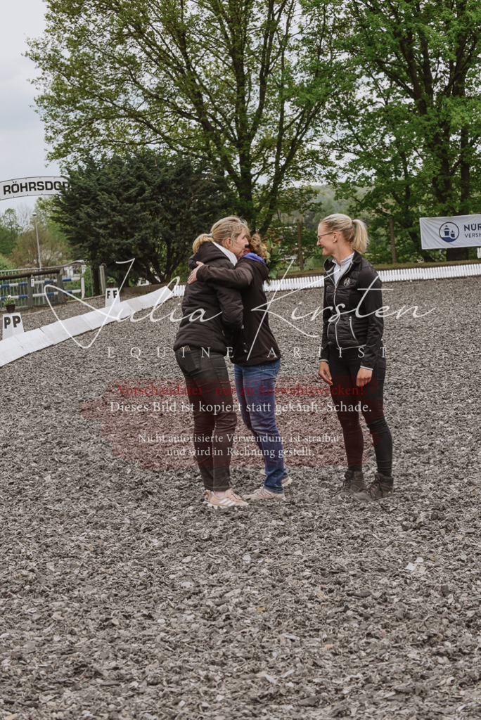 20230514_JK-Röhrsdorf-25-413 | Pferde- und Turnierfotografie in Westsachsen. Pferdeportraits, Auftragszeichnungen und intuitive Kunst.