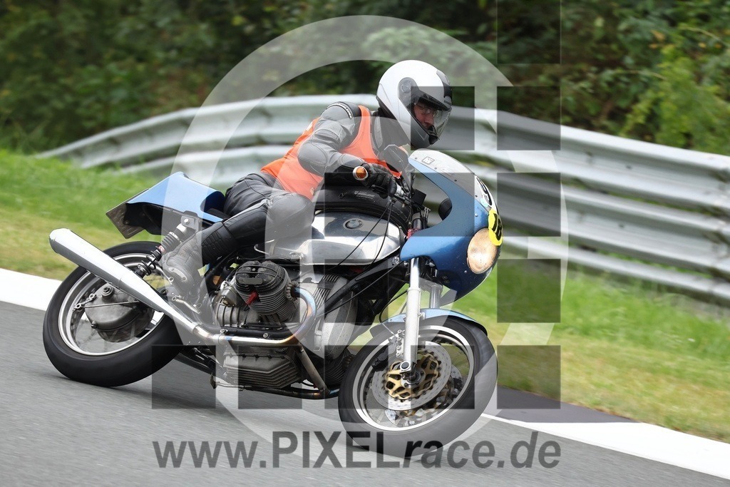 top-20240916_11054 | Schöne Erinnerungen an spannende Momente - das festzuhalten ist unser Job. PIXELrace.de ist seit 2003 auf den Rennstrecken Europas unterwegs um die Action draußen beim Fahren und die wunderbare Stimmung imm Fahrerlager für euch einzufangen.