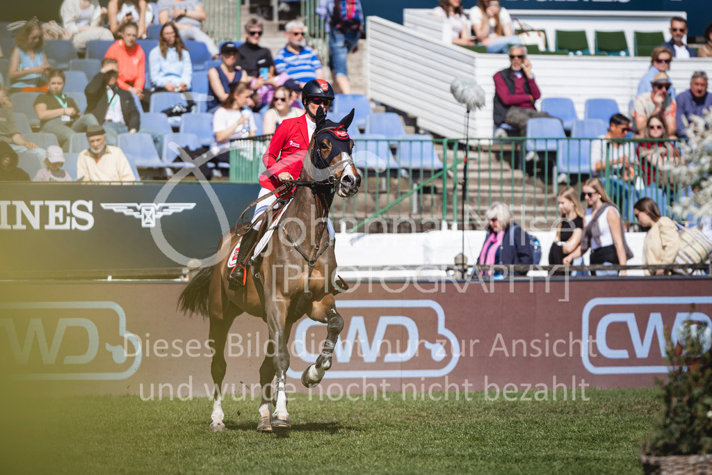 240510_Hamburg_YoungsterTour7y-126 | Deine schönsten Turniermomente als professionelle Fotos! Entdecke hochwertige Pferdesport-Fotografie im Online-Shop. Jetzt Fotos finden & bestellen!