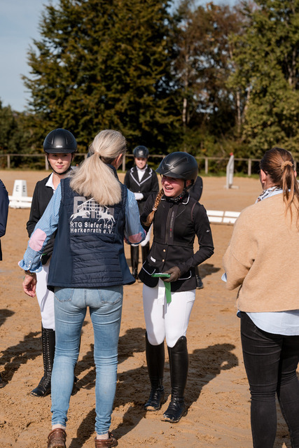 2026_10_03_Siefer-Hof_124807_Z63_58148014 | Professionelle Reitsport-, Turnier- und Eventfotografie von Robert Broda. Galerien mit ausgewählten und bearbeiteten Bildern direkt online ansehen und bestellen.