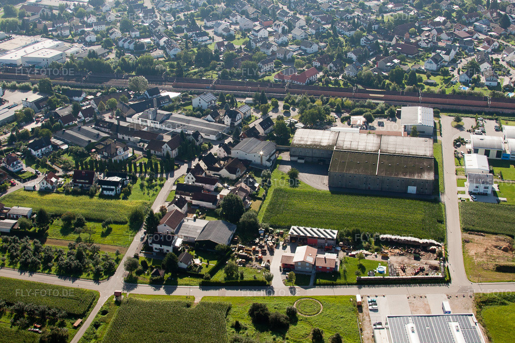 Luftbild: Werksgelände Muffenrohr GmbH im Ortsteil Hatzenweier in Ottersweier im Bundesland Baden-Württemberg in Deutschland. Foto: IMG_31703.jpg vom 20.08.2010 durch Werner Riehm/FLY-FOTO.de