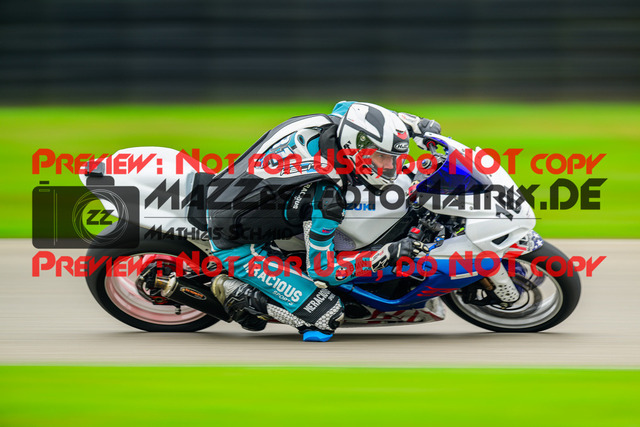 MaZZes_Fotomatrix_20241003_6007705_9971 | GELB