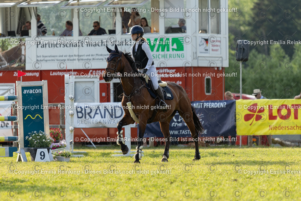 CL5A1104 | Emilia Reinking Fotografie - Realisiert mit Pictrs.com