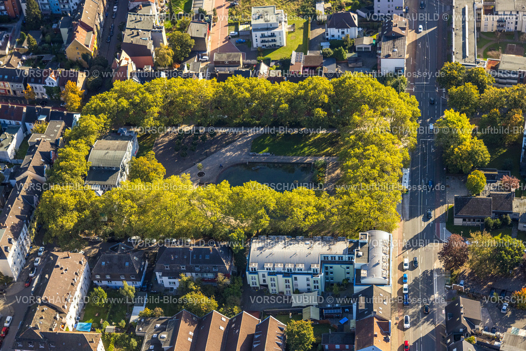 Hamm241007077 | Luftbild, Schillerplatz und grüne Baumumrandung, Mitte, Hamm, Ruhrgebiet, Nordrhein-Westfalen, Deutschland