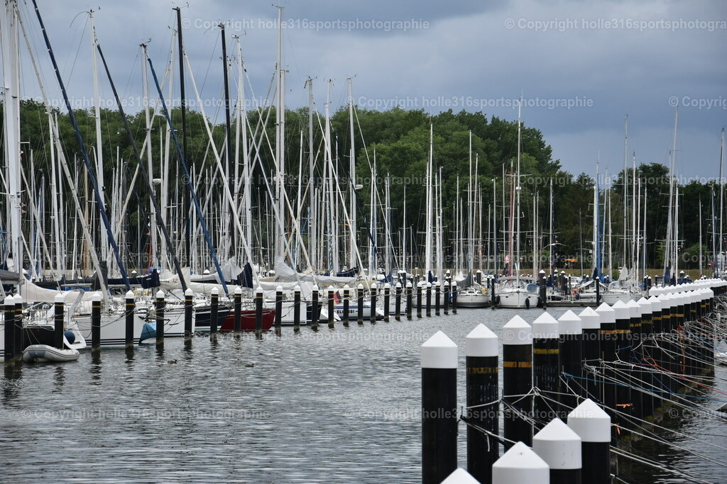 DSC_0027 | Sportfotografie , Motorsport, Motoross, Reitsport, Mointainbike, Enduro,
Landschaft , Outdoor, Eventfotografie, Landschaft, Bilder online bestellen - Realisiert mit Pictrs.com