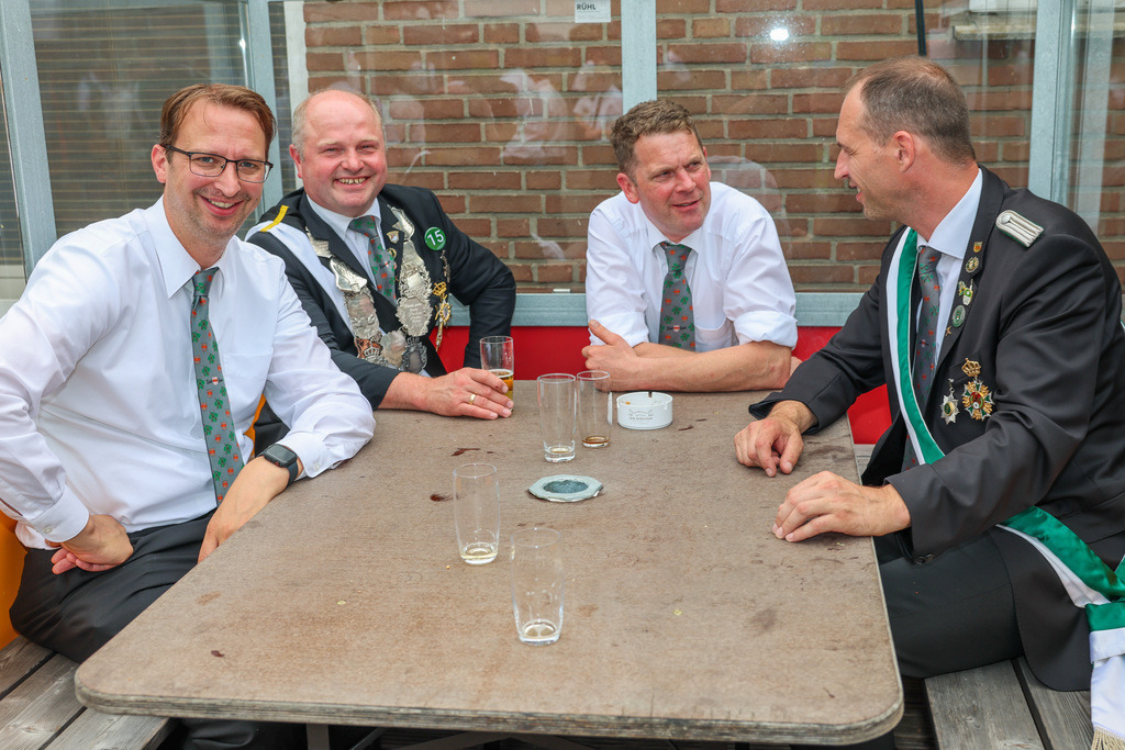 top-top.de-250628-085 | Foto, Video, Fotografie, Videografie, Fotobox, DJ, Discjockey, Musik, Musikbox, Veranstaltung, Photobooth, Amazon, Ebay, Buchtipp, Bestseller, Autor, Verlag, Buch, Wesel, Hamminkeln, NRW, Dinslaken, Rees, Drohne, Hochzeit, Party, Fotobox, Wesel, Fotograf