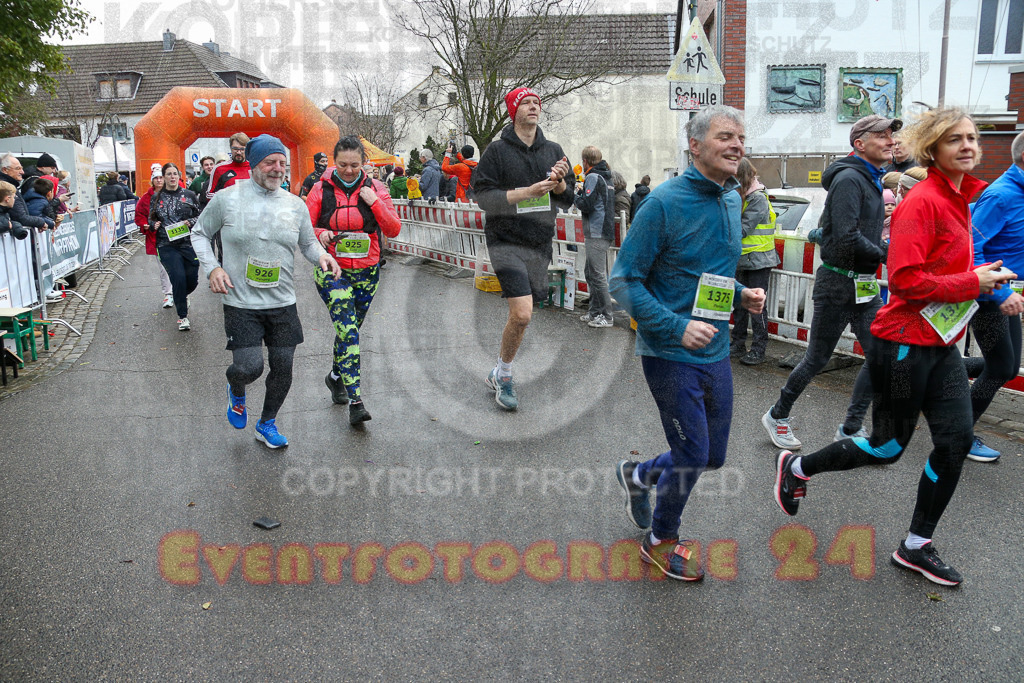 251130_1025_EX1_5046 | Sportfotografie im Rhein-Sieg Kreis, Köln, Bonn, NRW, Rheinland Pfalz, Hessen, etc. Unser Tätigkeitsfeld umfasst den Laufsport vom Volkslauf über den Marathon, Duathlon, Triathon bis zum Ultralauf wie Kölnpfad Ultra oder Schindertrail.