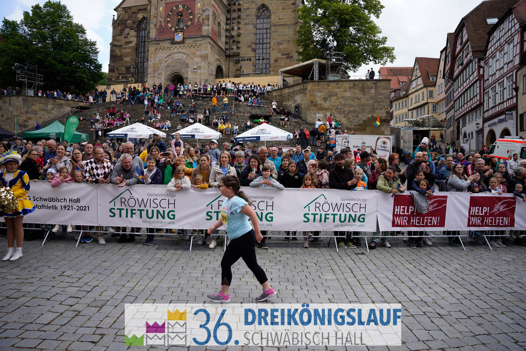 AOK Junior Cup 400m | 3Königslauf 2022 AOK Junior Cup 400m - Realisiert mit Pictrs.com