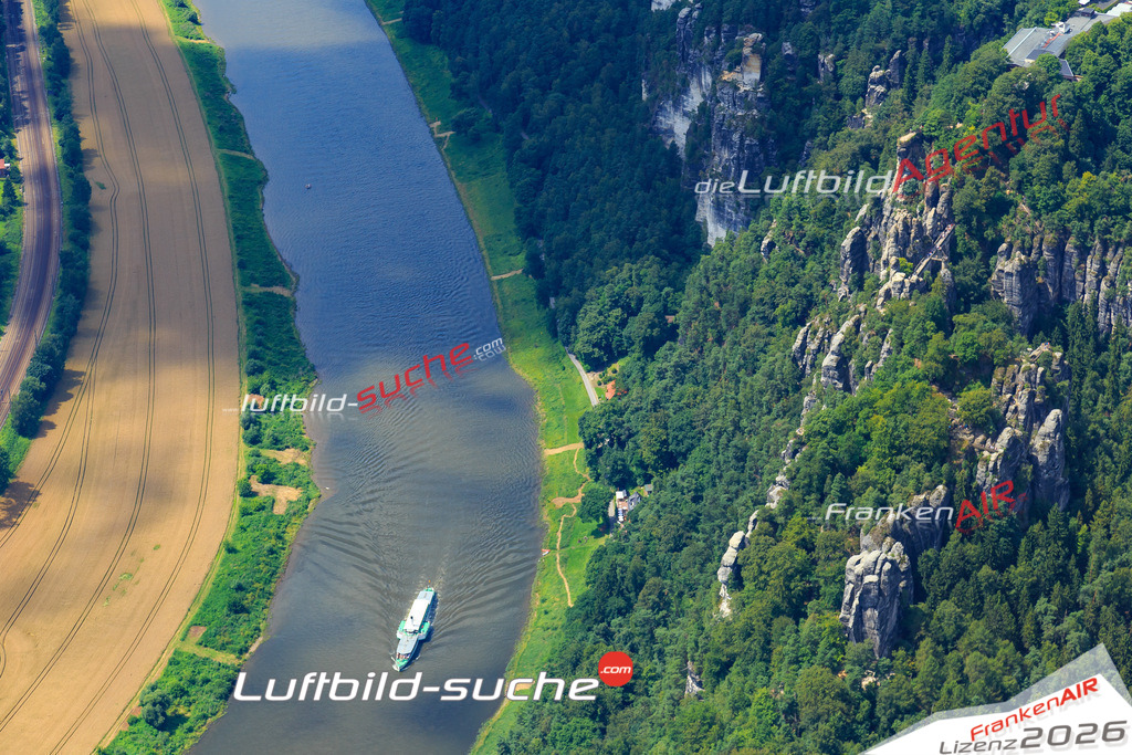 Luftbild von Bastei Rathen - Luftaufnahme wurde 2016 von https://frankenair.de mittels Flugzeug (keine Drohne) erstellt - die Geschenkidee