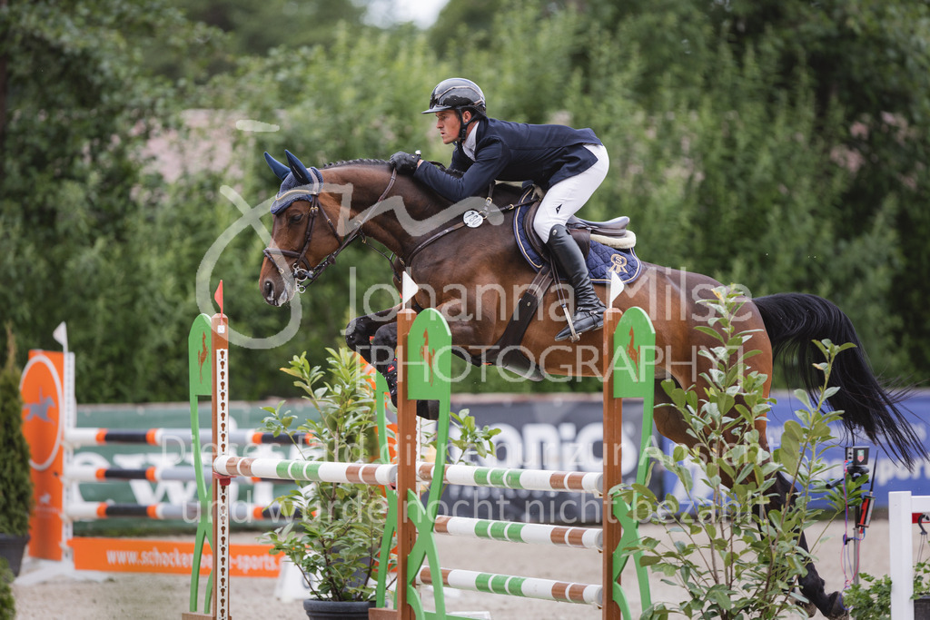 220614_Mühlen_SprPfL-540 | Late Entry Mühlen
Springpferdeprüfung Kl.L 4-7j. gl. Einlaufprüfung für 5j.Pferde
14.06.2022