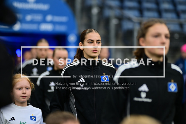 Fußball I Frauen I Saison 2025-2026 I DFB-Pokal I Achtelfinale I Hamburger SV - Bayer 04 Leverkusen I 14910 | Der Sportfotograf. - Realisiert mit Pictrs.com