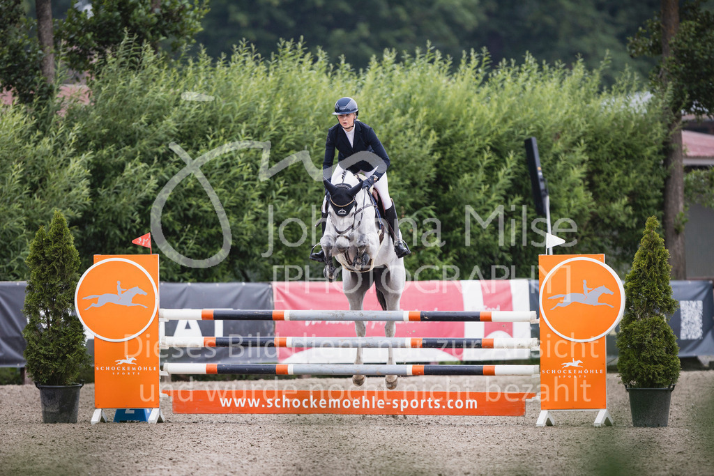 250610_Mühlen_SprPf-L1-370 | Deine schönsten Turniermomente als professionelle Fotos! Entdecke hochwertige Pferdesport-Fotografie im Online-Shop. Jetzt Fotos finden & bestellen!