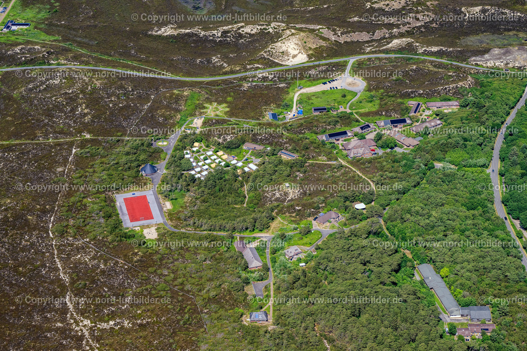 Sylt_List_Jugendseeheim_Kassler_Kooge_Sylt_ELS_5572130625 | LIST 13.06.2025 Gebäude der Jugendherberge " Jugendseeheim Sylt " "Kassler Kogge" in List auf der Insel Sylt im Bundesland Schleswig-Holstein, Deutschland. Weiterführende Informationen bei: Jugendheim Kassler Kogge Sylt. // Building of the youth hostel "Jugendseeheim Sylt" "Kassler Kogge" in List on the island of Sylt in the federal state of Schleswig-Holstein, Germany. Further information at: Jugendheim Kassler Kogge Sylt. Foto: Martin Elsen