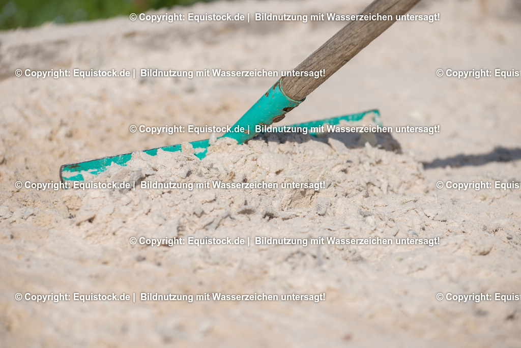 20160421_Reitplatzpflege_0014 | equistock