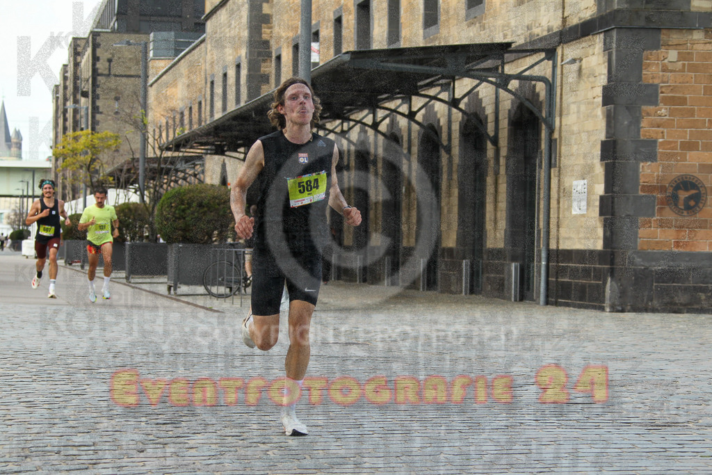 250920_1507_EV4_8105 | Sportfotografie im Rhein-Sieg Kreis, Köln, Bonn, NRW, Rheinland Pfalz, Hessen, etc. Unser Tätigkeitsfeld umfasst den Laufsport vom Volkslauf über den Marathon, Duathlon, Triathon bis zum Ultralauf wie Kölnpfad Ultra oder Schindertrail.