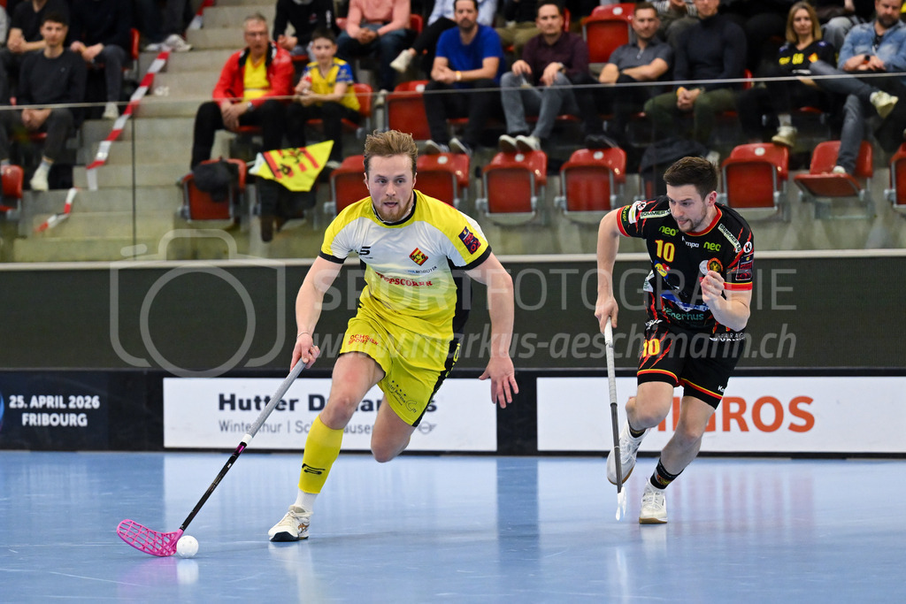 HC Rychenberg - Tigers Langnau - 19. März 2026 | Oskar Weissbach (#6 HC Rychenberg Winterthur) gegen Kevin Kropf (#10 Tigers Langnau) am L-UPL Playoff-Viertelfinal-Spiel zwischen HC Rychenberg und Tigers Langnau am 19. März 2026 in der AXA Arena in Winterthur, Schweiz.Bild: Sportfotografie Markus Aeschimann | www.markus-aeschimann.ch - Realized with Pictrs.com