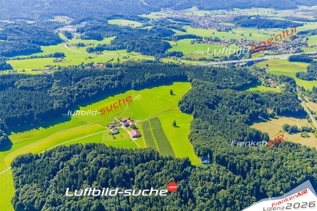 Alverting Vachendorf Bild- Das Luftbild wurde 2025 vom UL-Flugzeug heraus erstellt ( keine Drohne ) - Hochauflösende Luftaufnahme -Nicht vergleichbar mit Google Maps oder Satelittenbilder- Die Geschenkidee !Mit Lizenz und Bildrechte bestellbar