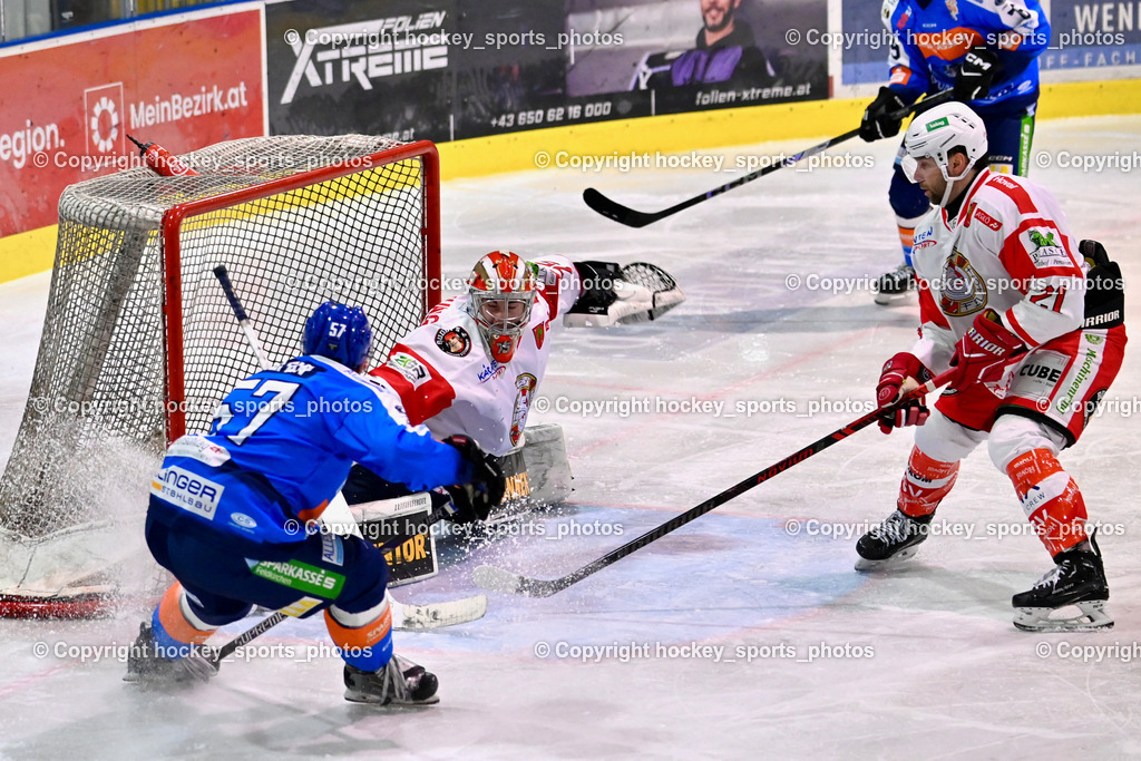 ESC Steindorf vs. ESV Ferlach  | #57 Wilfan Franz ESC Steindorf, #75 Kropiunig Ralf ESV Ferlach, #21 Kreuter David ESV Ferlach, ESC Steindorf vs. ESV Ferlach , ESC Steindorf vs. ESV Ferlach  am 15.02.2026 in Steindorf (Ossiachersee Halle), Austria, (Photo by Bernd Stefan)
