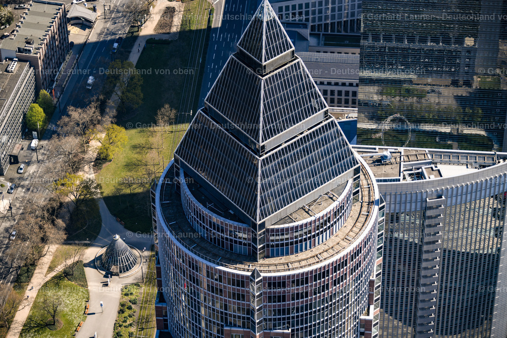 4020338 | Gebäudespitze des Messeturm, Frankfurt a. Main