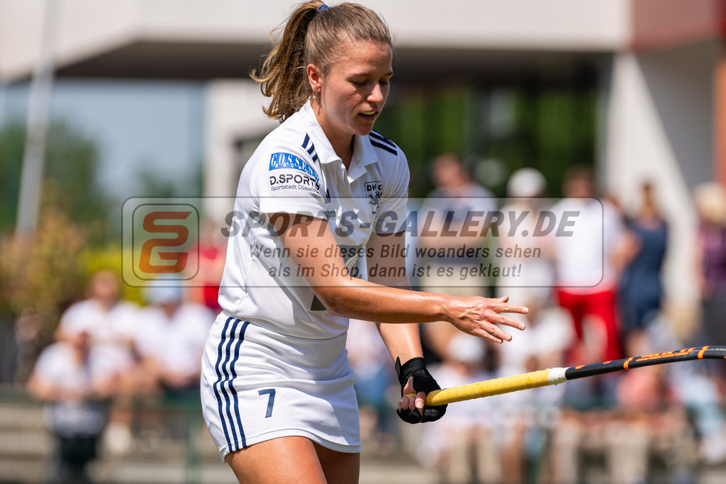 HK_20240511_100604 | 1.Bundesliga Damen Düsseldorfer HC - Harvestehuder THC am 11.5.2024 Düsseldorfer HC, Düsseldorf , Mabel Brands ( Düsseldorfer HC #7 )