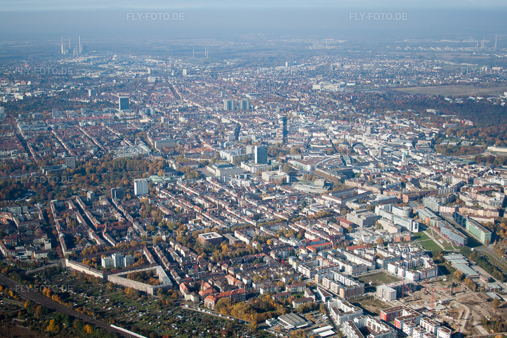 Luftbild: Karlsruhe von Südosten im Ortsteil Innenstadt-West in Karlsruhe im Bundesland Baden-Württemberg in Deutschland. Foto: IMG_35136.jpg vom 31.10.2010 durch Werner Riehm/FLY-FOTO.de
