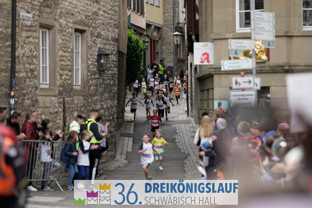 AOK Junior Cup 400m | 3Königslauf 2022 AOK Junior Cup 400m - Realisiert mit Pictrs.com