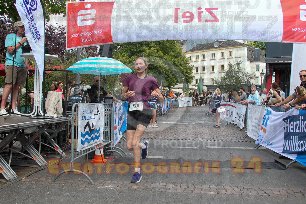 250824_1517_EV4_2793 | Sportfotografie im Rhein-Sieg Kreis, Köln, Bonn, NRW, Rheinland Pfalz, Hessen, etc. Unser Tätigkeitsfeld umfasst den Laufsport vom Volkslauf über den Marathon, Duathlon, Triathon bis zum Ultralauf wie Kölnpfad Ultra oder Schindertrail.