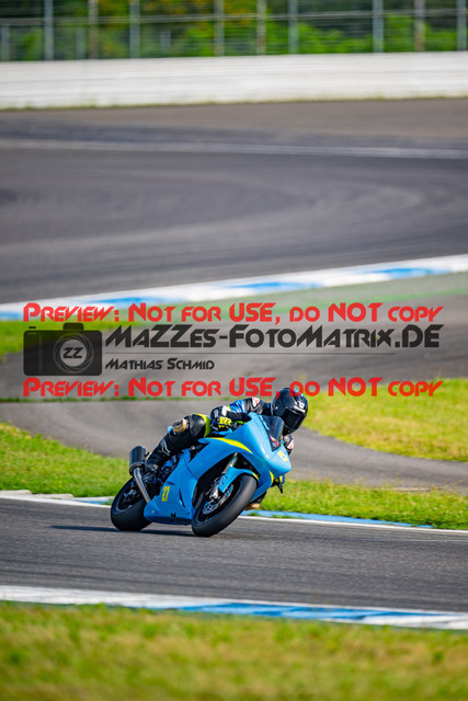 MaZZes_FotoMatrix_240702_6007705_2-121 | ROT