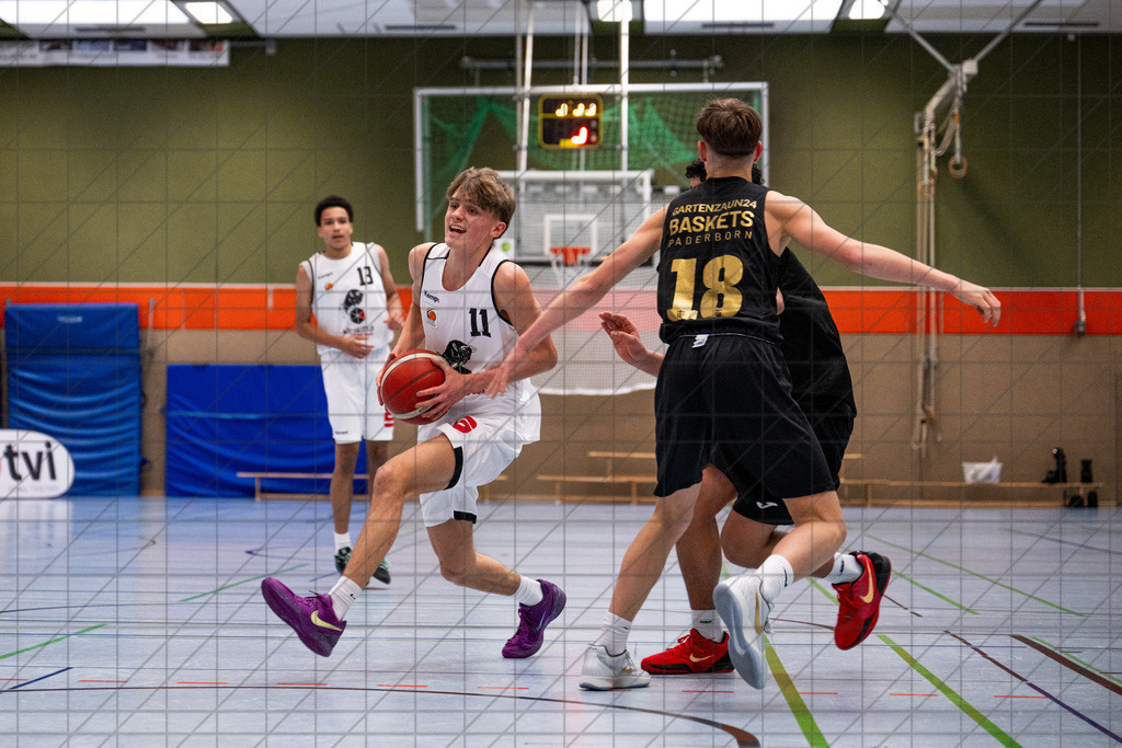 JBBL 24/25 | 26.01.2025 | Charisma Young Bulls vs. Gartenzaun24 Baskets Paderborn | JBBL 24/25 | 26.01.2025 | Charisma Young Bulls vs. Gartenzaun24 Baskets Paderborn - - - - - CREDIT, www.bullenfotos.de, Martin König, Hörner Weg 40, D-49078 Osnabrück, +4917663732967, Nutzung und Weitergabe nur zu den vereinbarten Zwecken. Presseanfragen an Urheber. Alle Rechte beim Urheber. - - - - - - Realisiert mit Pictrs.com