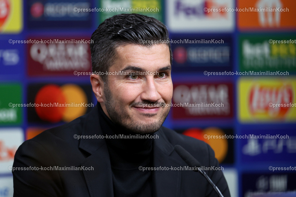 BVB01102401081 | 01.10.2024, Fußball, UEFA Champions League, Borussia Dortmund - Celtic Glasgow, 2. Spieltag, Signal Iduna Park, Saison 2024 2025: Trainer Nuri Sahin (Cheftrainer BVB) bei der Pressekonferenz nach dem Spiel PK