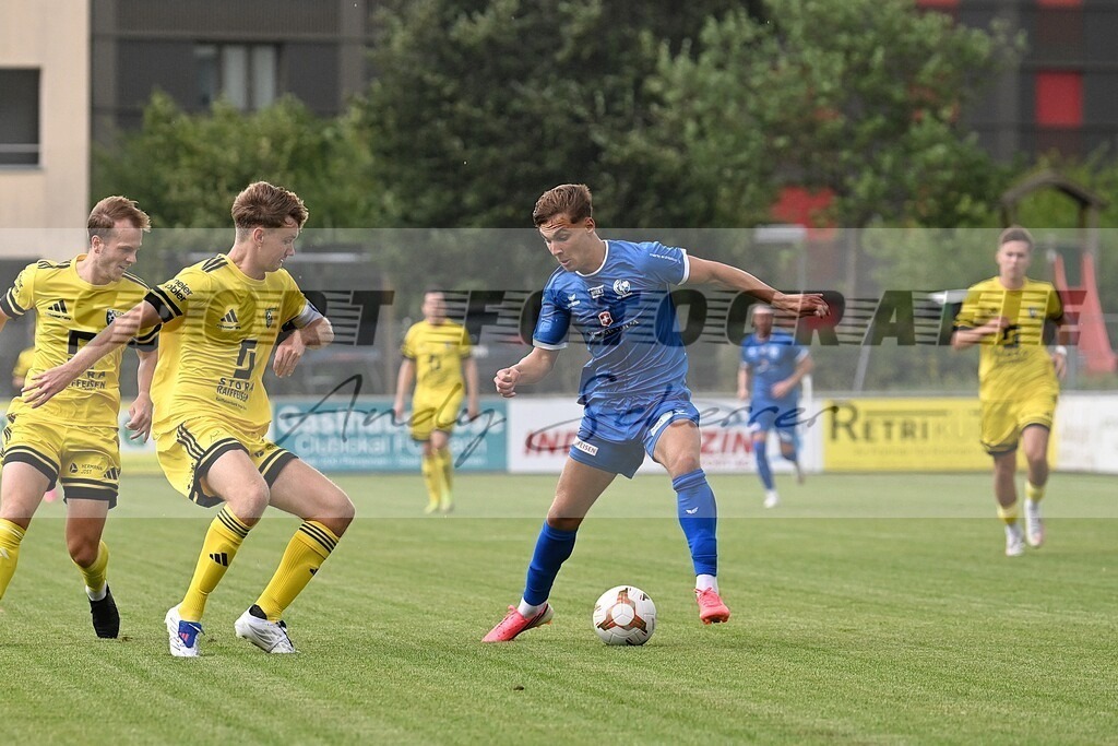 aaaDSC_7335 | Kaufen Sie Sportbilder im Onlineshop von Andy Scherrer Sportfotografie. Faszinierende Bilder von Sportevents aus der ganzen Schweiz. Fussball, Frauenfussball, Unihockey, Handball, Schwingen und weiteren Sportarten. - Realisiert mit Pictrs.com