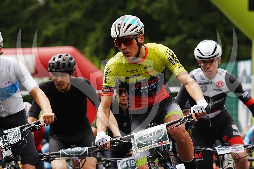 Image00018 | Fotogalerie der Treibjagd im Dunkelwald - Dein MTB Etappenrennen im Erzgebirge - Realisiert mit Pictrs.com