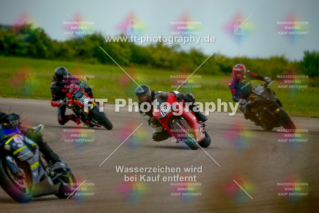 _MOT2559 | Hier findet Ihr Bilder von Touristenfahrten auf der Nürburgring Nordschleife oder von anderen Veranstaltungen die ich besucht habe. Viel Spass beim Durch Schauen 