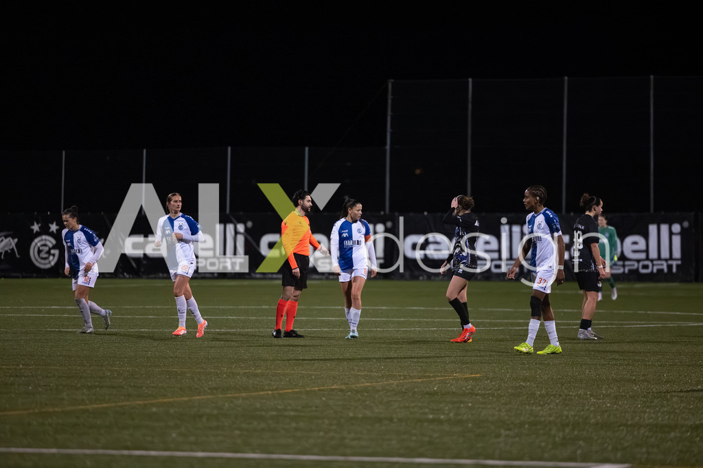 Fußball I Frauen I Saison 2025-2026 I AXA Women's Super League | Women I 14. Spieltag I Grasshoppers Club Zürich - FC Luzern I 14.02.2026 | Hochwertige Sportfotos kaufen & lizenzieren für Medien, Vereine, Agenturen & Sportler:innen. Entdecke professionelle Sportfotografie im Bildshop von Alexander Franzen. - Realisiert mit Pictrs.com