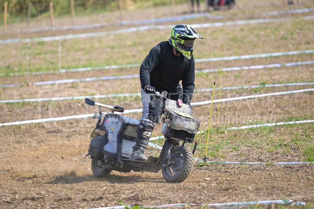Motortrotti-Rennen Buch am Irchel - 16. August 2025 | Motortrotti-Rennen Buch am IrchelBuch am Irchel, Kt. ZürichBild: Sportfotografie Markus Aeschimann | www.markus-aeschimann.ch - Realisiert mit Pictrs.com