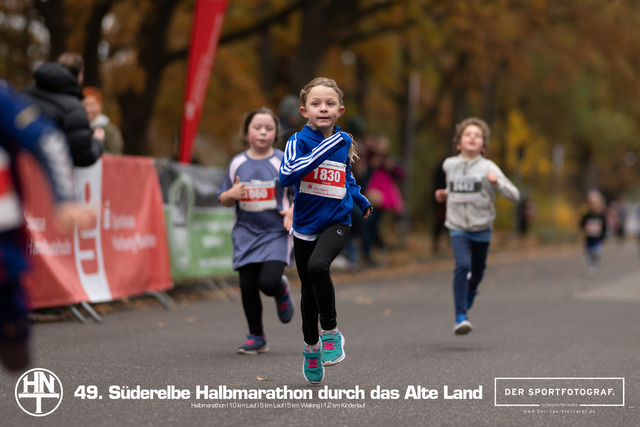 Süderelbe Halbmarathon 2025 I 09.11.2025 I Fotograf_DerSportfotograf.I 00222 | Der Sportfotograf. - Realisiert mit Pictrs.com